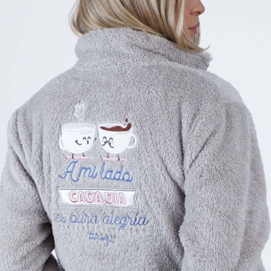 MR WONDERFUL Bata Manga Larga Calentita: me gustas mas. Mujer gris